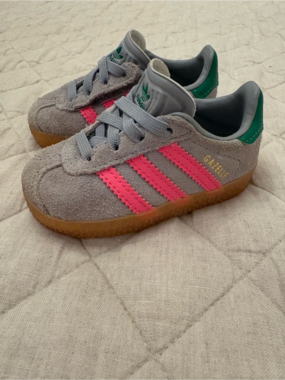 Adidas Kids Gazelle Grey Suede Sneakers with Pink Stripes size 4K